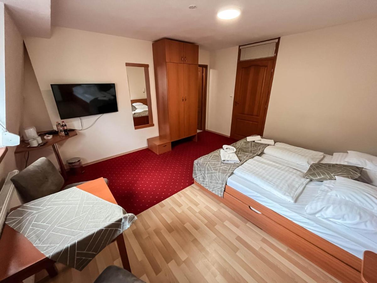 Penzion Tavel Prešov Exterior foto