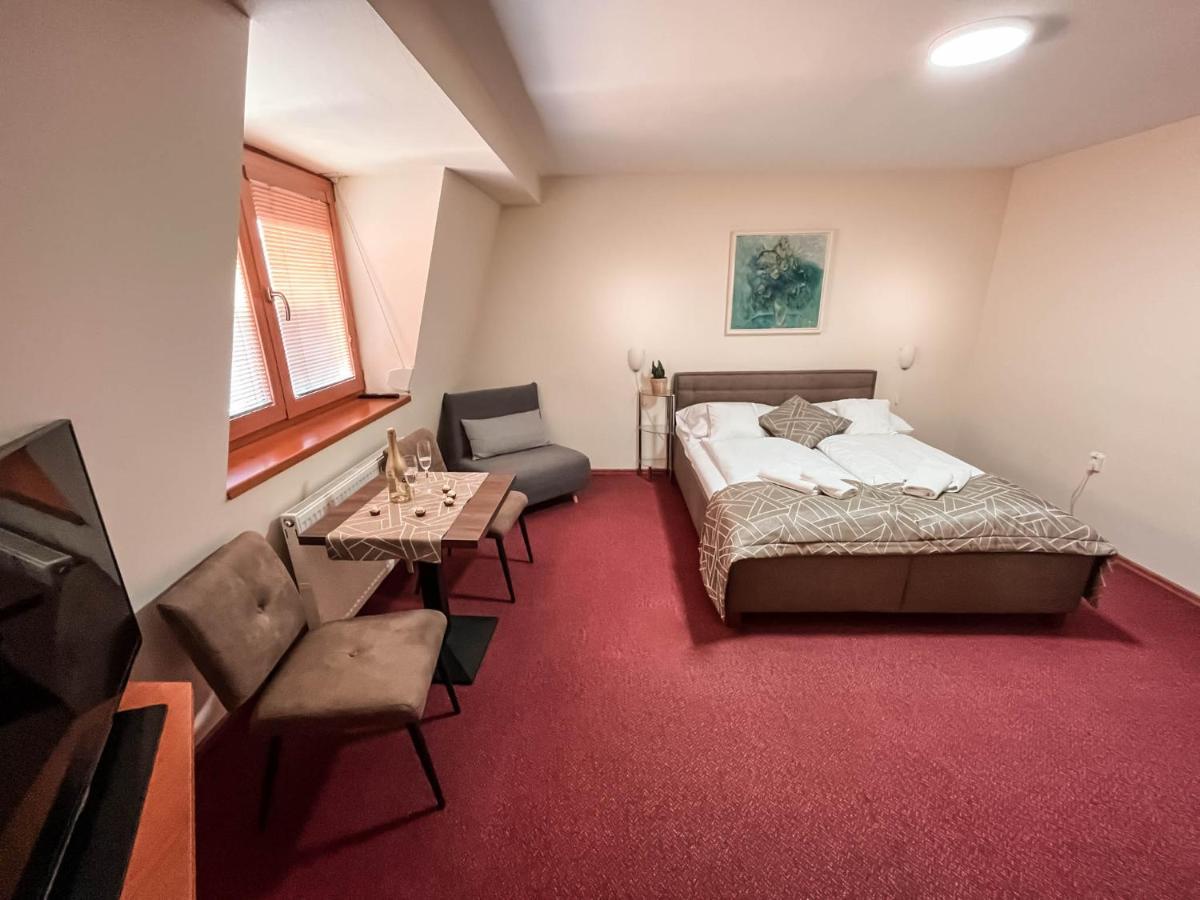 Penzion Tavel Prešov Exterior foto