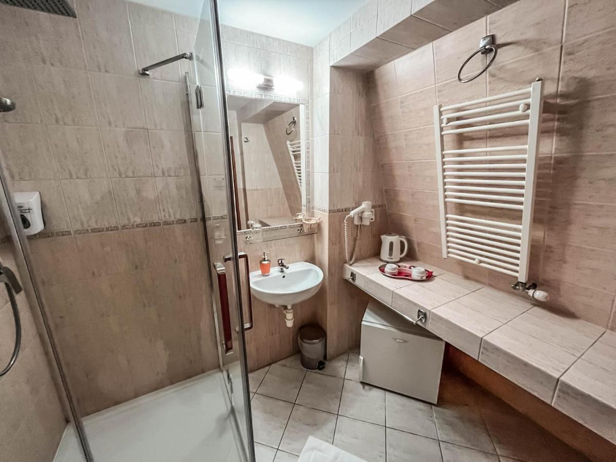 Penzion Tavel Prešov Exterior foto
