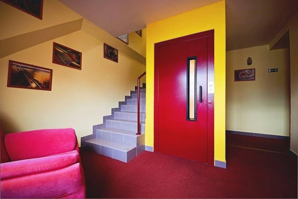Penzion Tavel Prešov Exterior foto